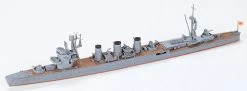 Tamiya 31323 Japanese Light Cruiser Isuzu