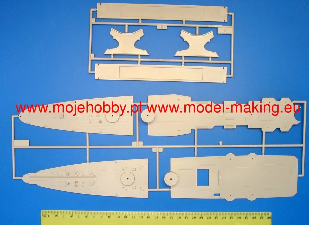 Hobby Boss 86502 Italian Heavy Cruiser Pola 10 Hobby Boss 86502 Italian Heavy Cruiser Pola - Image 10