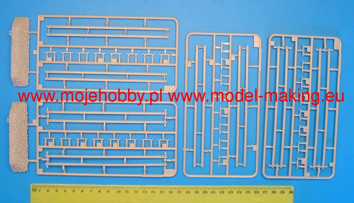 Hobby Boss 82910 German Railway Curved Track 9 Hobby Boss 82910 German Railway Curved Track - Image 9