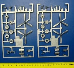 Heller 80310 Lockheed L749 Constellation -RemoteFun Toys Shop 18711 1 hlr80310 7