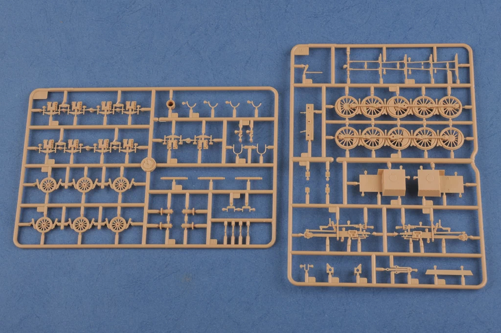 Hobby Boss 82922 German Panzerlok BR57 Armoured Locomotive 5 Hobby Boss 82922 German Panzerlok BR57 Armoured Locomotive - Image 5