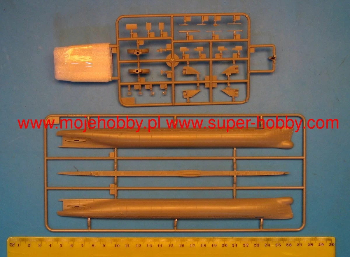 Hobby Boss 83515 PLA Navy Type 033 Romeo Class 6 Hobby Boss 83515 PLA Navy Type 033 Romeo Class - Image 6