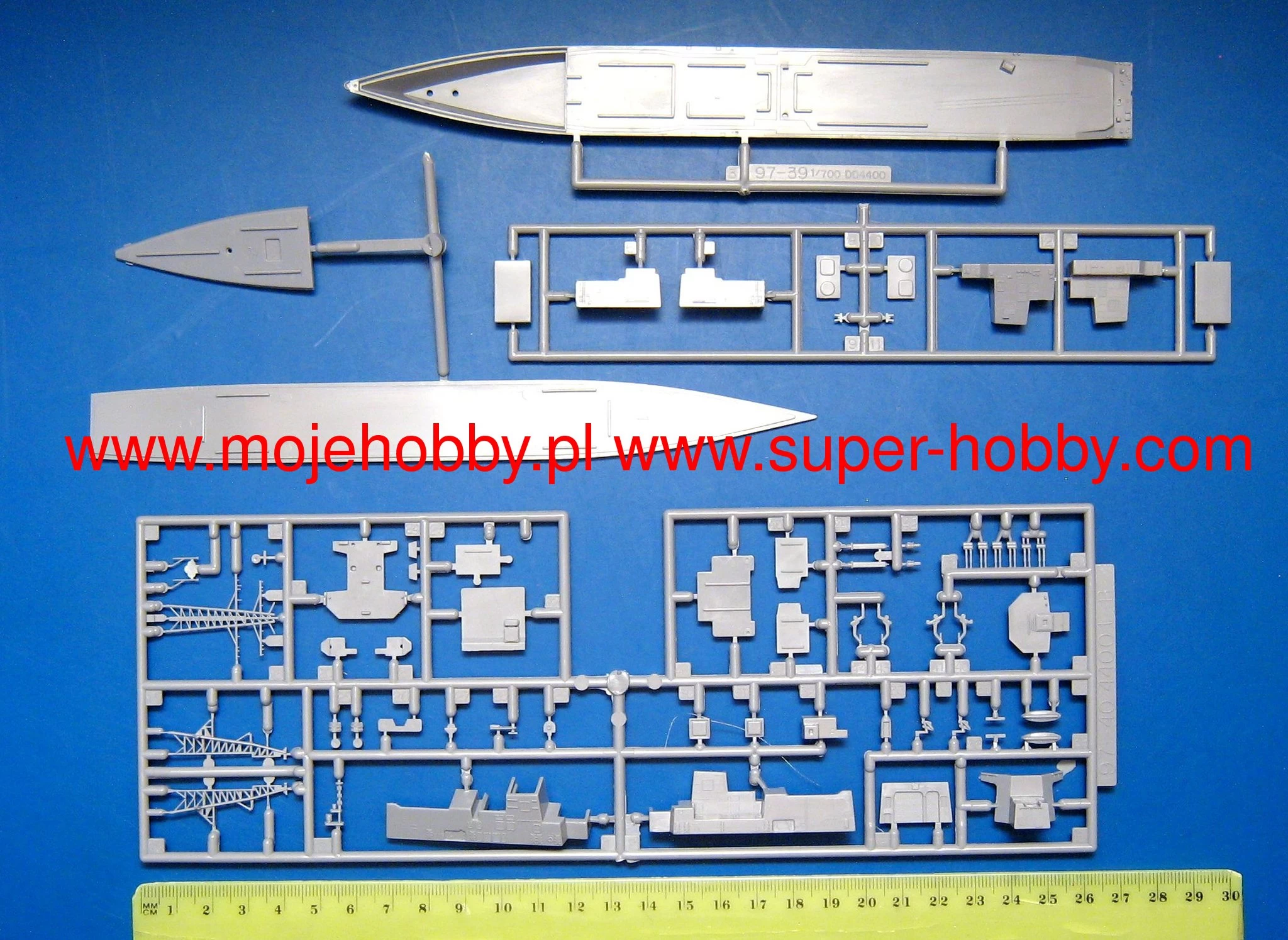 Aoshima 29961 JMSDF Defense Ship Takanami 2 Aoshima 29961 JMSDF Defense Ship Takanami - Image 2
