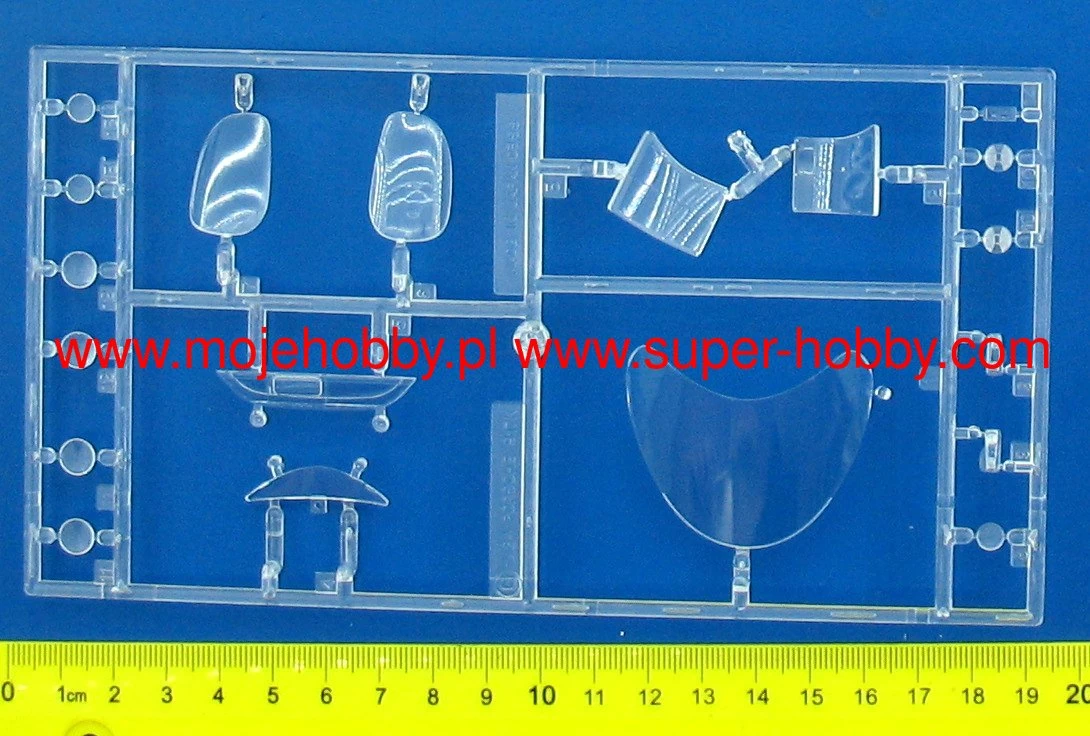 Fujimi 126074 Porsche 917K 1970 Le Mans Winner Car 2 Fujimi 126074 Porsche 917K 1970 Le Mans Winner Car - Image 2