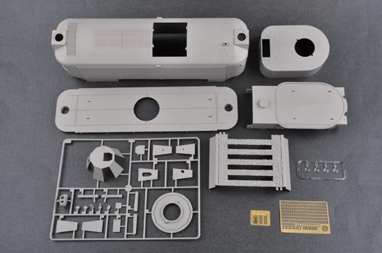 Trumpeter 00223 German Armored Train Panzertriebwagen Nr.16 4 Trumpeter 00223 German Armored Train Panzertriebwagen Nr.16 - Image 4