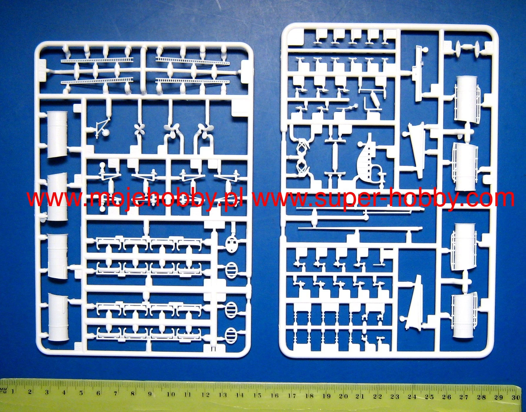 Revell 05210 R.M.S. Titanic 9 Revell 05210 R.M.S. Titanic - Image 9