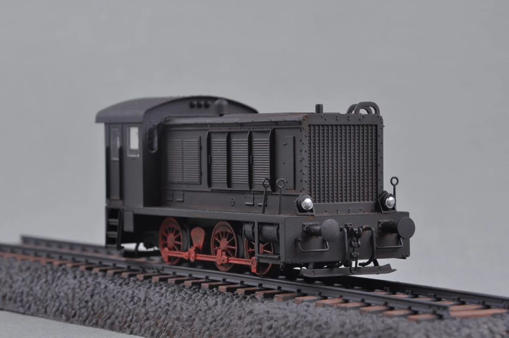 Hobby Boss 82913 WR360 C12 Armored Locomotive 2 Hobby Boss 82913 WR360 C12 Armored Locomotive - Image 2