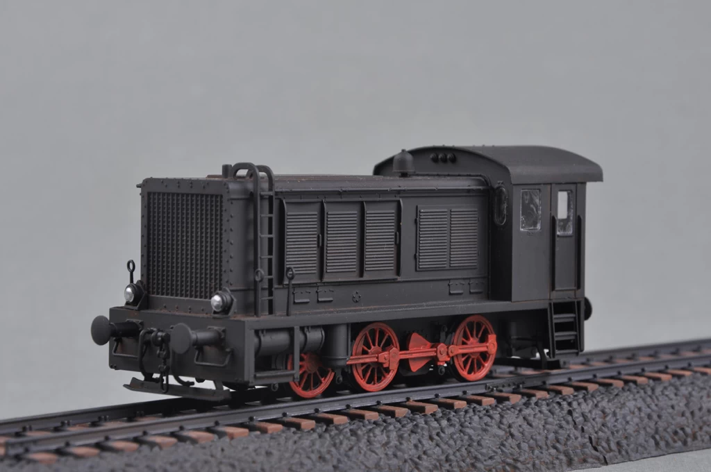 Hobby Boss 82913 WR360 C12 Armored Locomotive 3 Hobby Boss 82913 WR360 C12 Armored Locomotive - Image 3