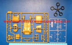 ICM 35479 Moskvitch-401-420 Saloon, Soviet Passenger Car -RemoteFun Toys Shop 3365 1 icm35479 2