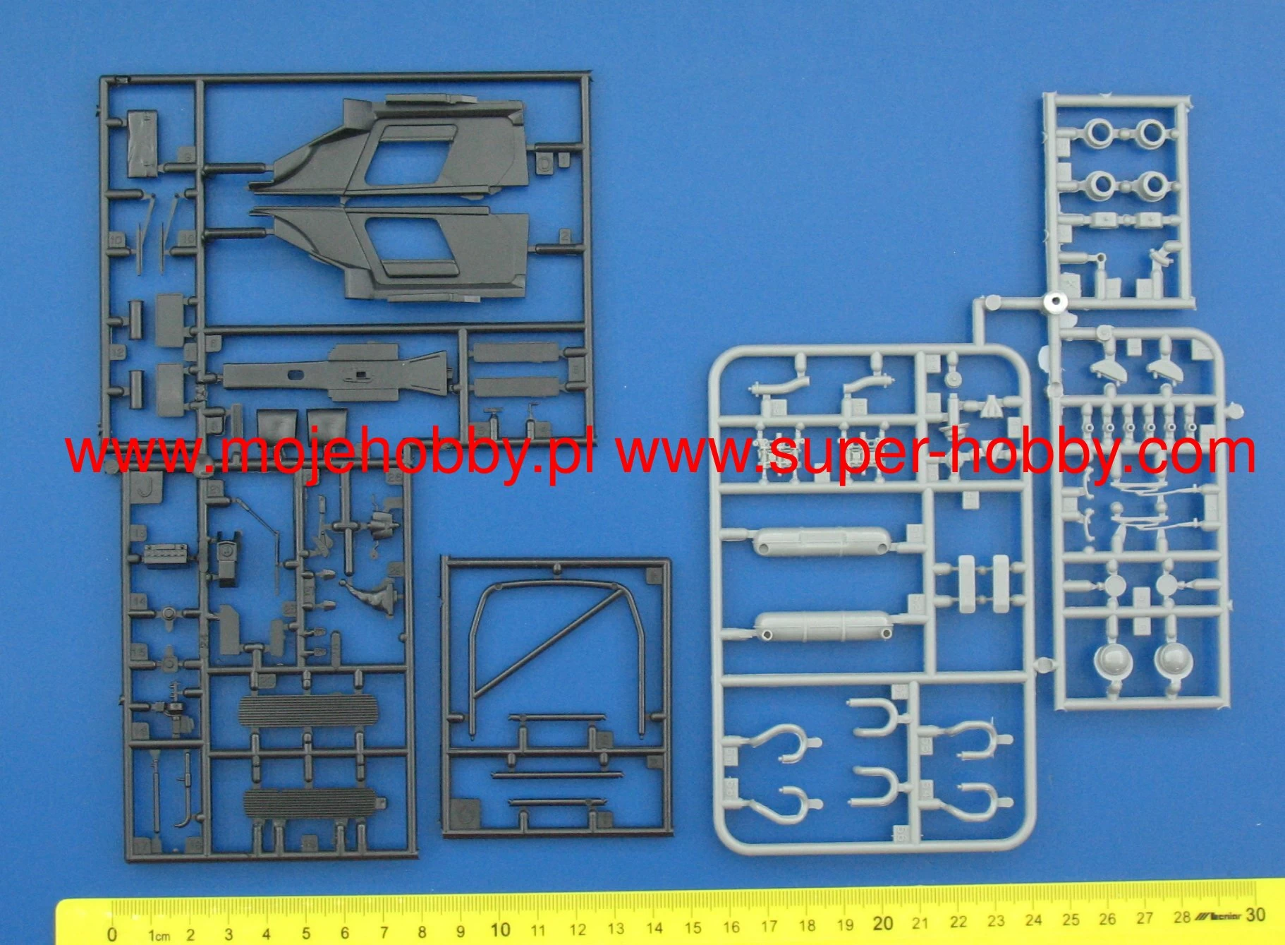 Fujimi 126678 Porsche 911R Coupe '67 4 Fujimi 126678 Porsche 911R Coupe '67 - Image 4