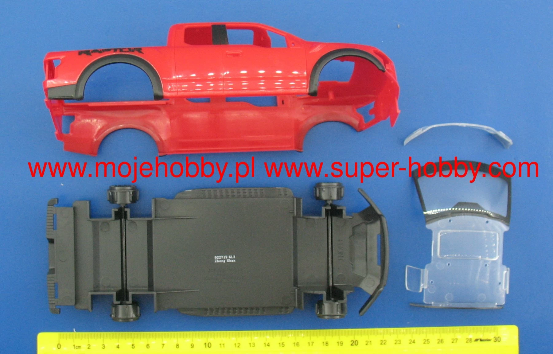 Monogram 1985 Ford F-150 2017 Raptor - SnapTite 2 Monogram 1985 Ford F-150 2017 Raptor - SnapTite - Image 2