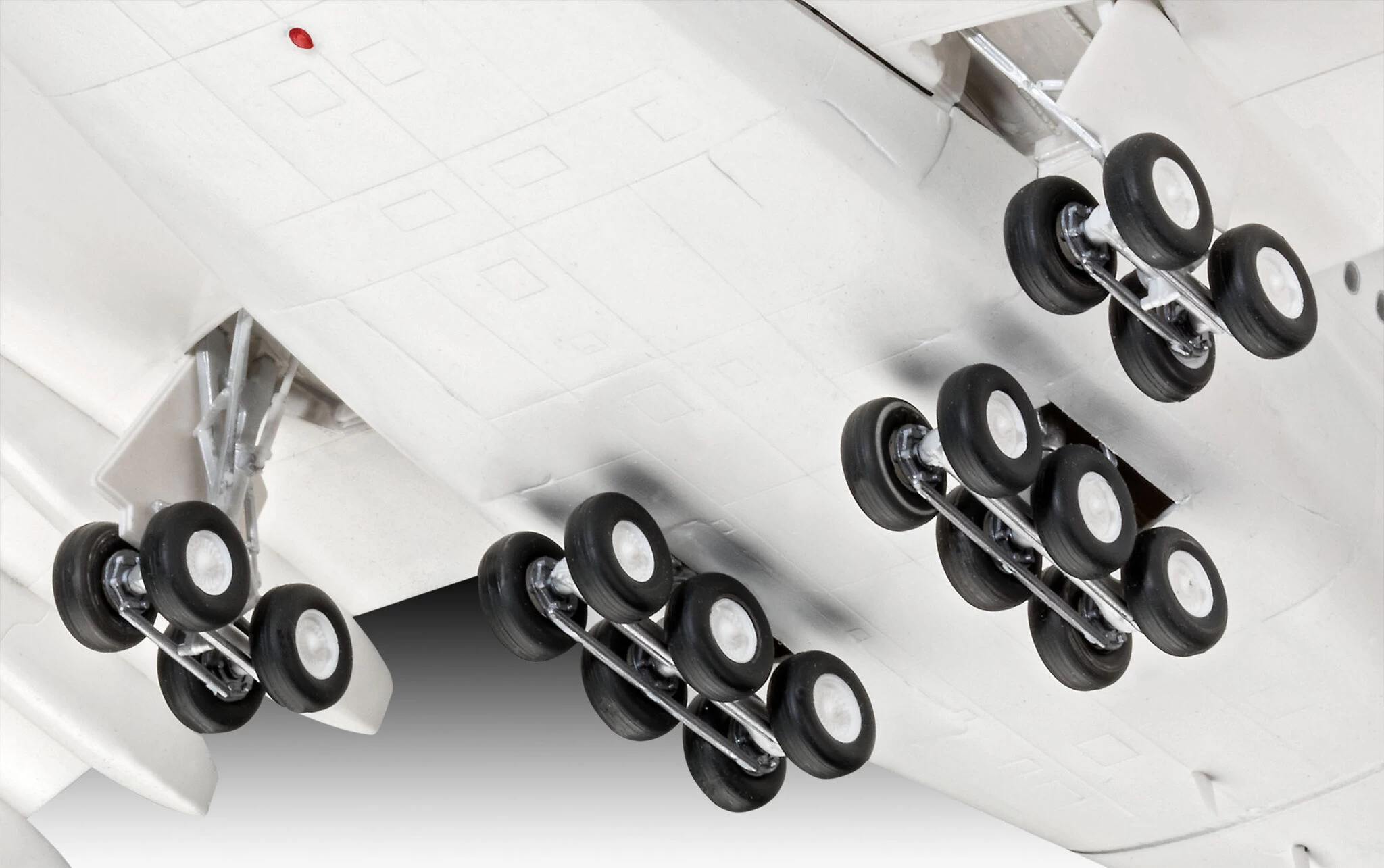 Revell 03872 Airbus A380-800 Lufthansa "New Livery" 7 Revell 03872 Airbus A380-800 Lufthansa "New Livery" - Image 7