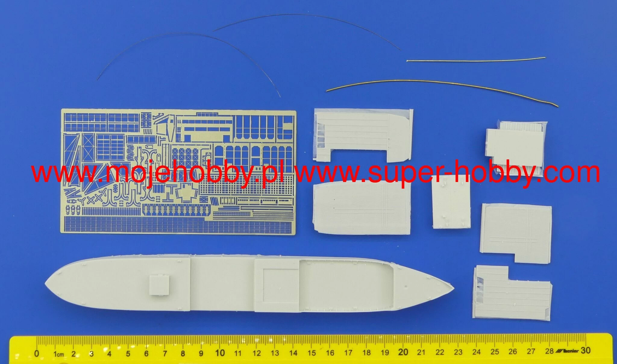 NIKO MODEL 7086 JAPANESE SEAPLANE TENDER IJN KAMOI 1942 5 NIKO MODEL 7086 JAPANESE SEAPLANE TENDER IJN KAMOI 1942 - Image 5