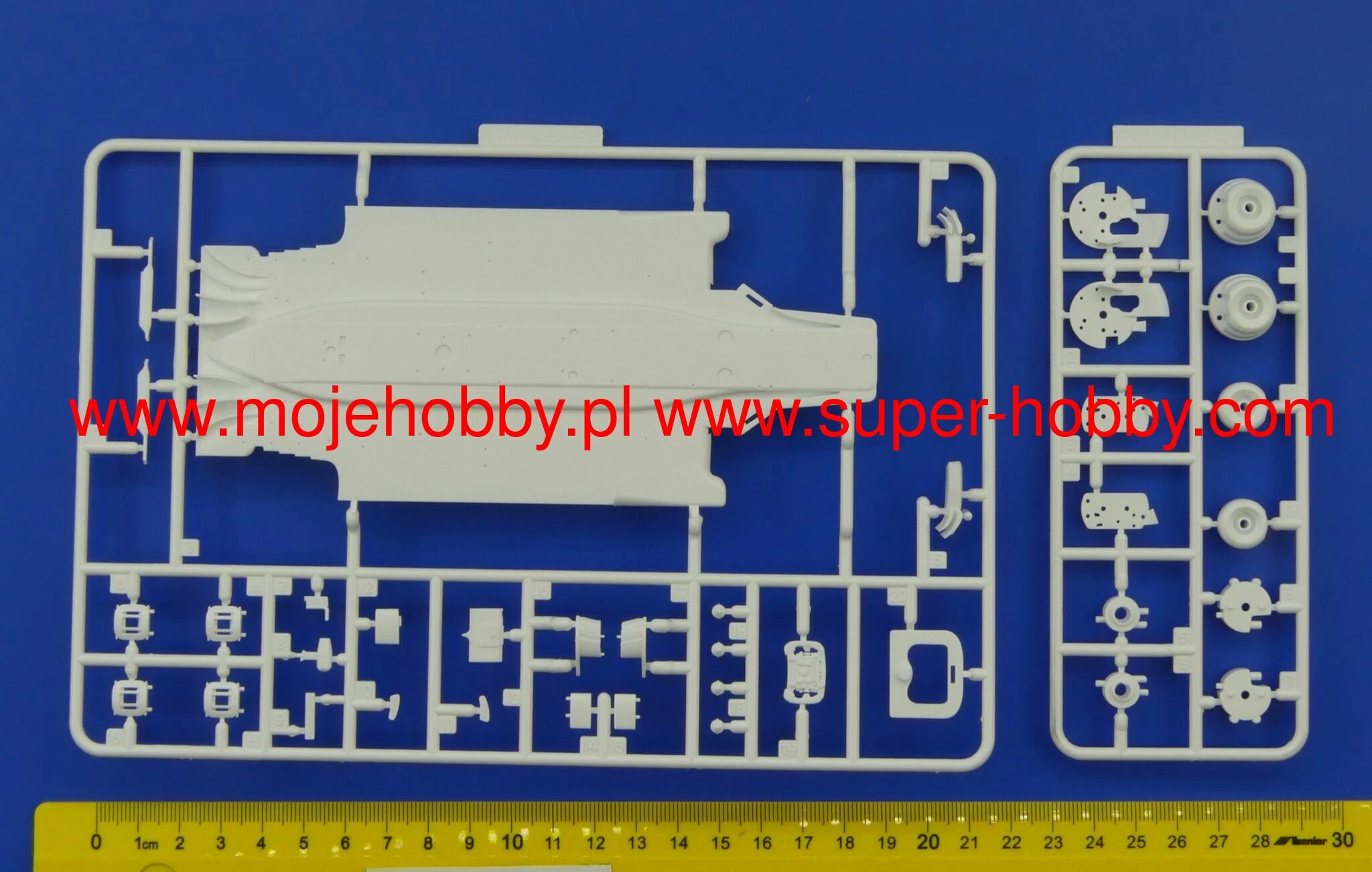 Fujimi 092089 Sauber C30 Brazil GP. 4 Fujimi 092089 Sauber C30 Brazil GP. - Image 4