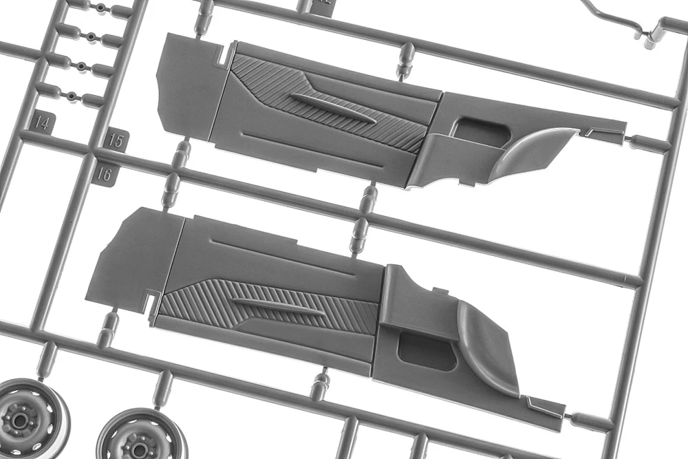 Hasegawa HC44 21144 Isuzu 117 Coupe Early Version (1968) 8 Hasegawa HC44 21144 Isuzu 117 Coupe Early Version (1968) - Image 8