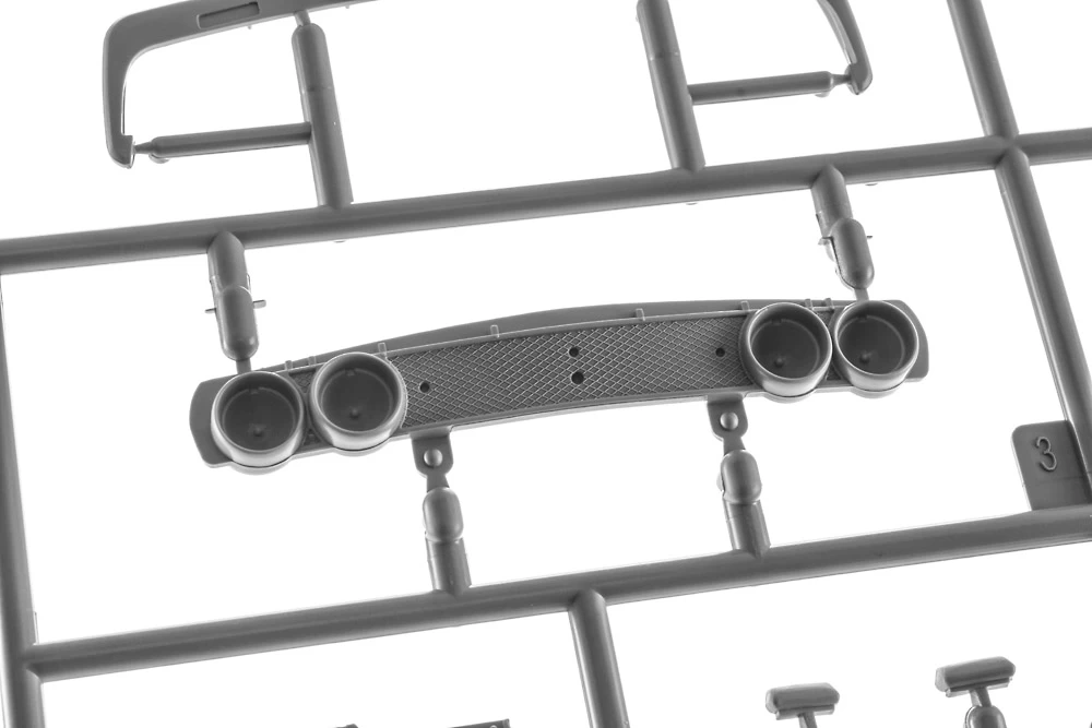 Hasegawa HC44 21144 Isuzu 117 Coupe Early Version (1968) 9 Hasegawa HC44 21144 Isuzu 117 Coupe Early Version (1968) - Image 9