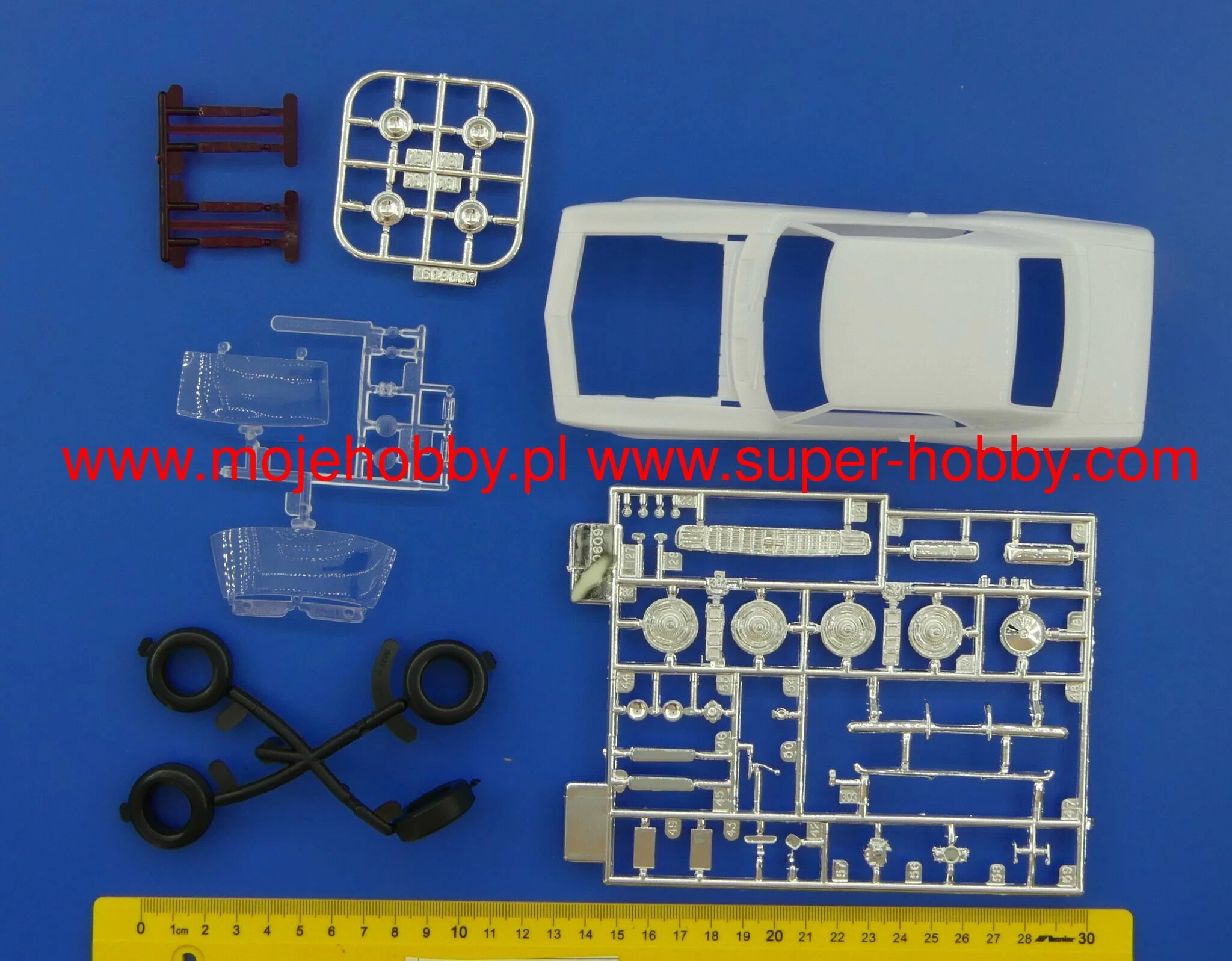 Revell 07712 '69 Camaro SS 396 10 Revell 07712 '69 Camaro SS 396 - Image 10