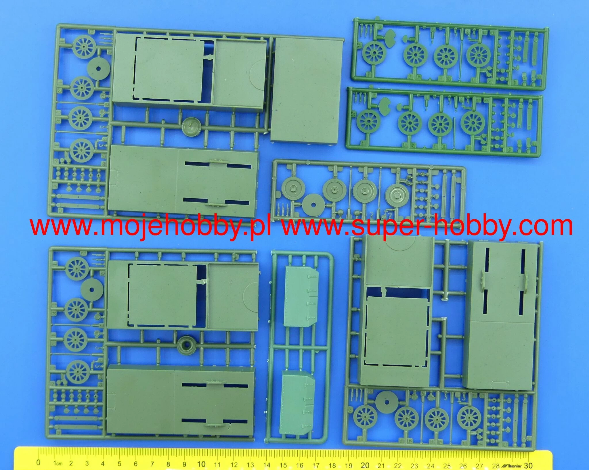 UM MT 696 Red Army Anti-Aircraft Armored Train Of The WWII 7 UM MT 696 Red Army Anti-Aircraft Armored Train Of The WWII - Image 7