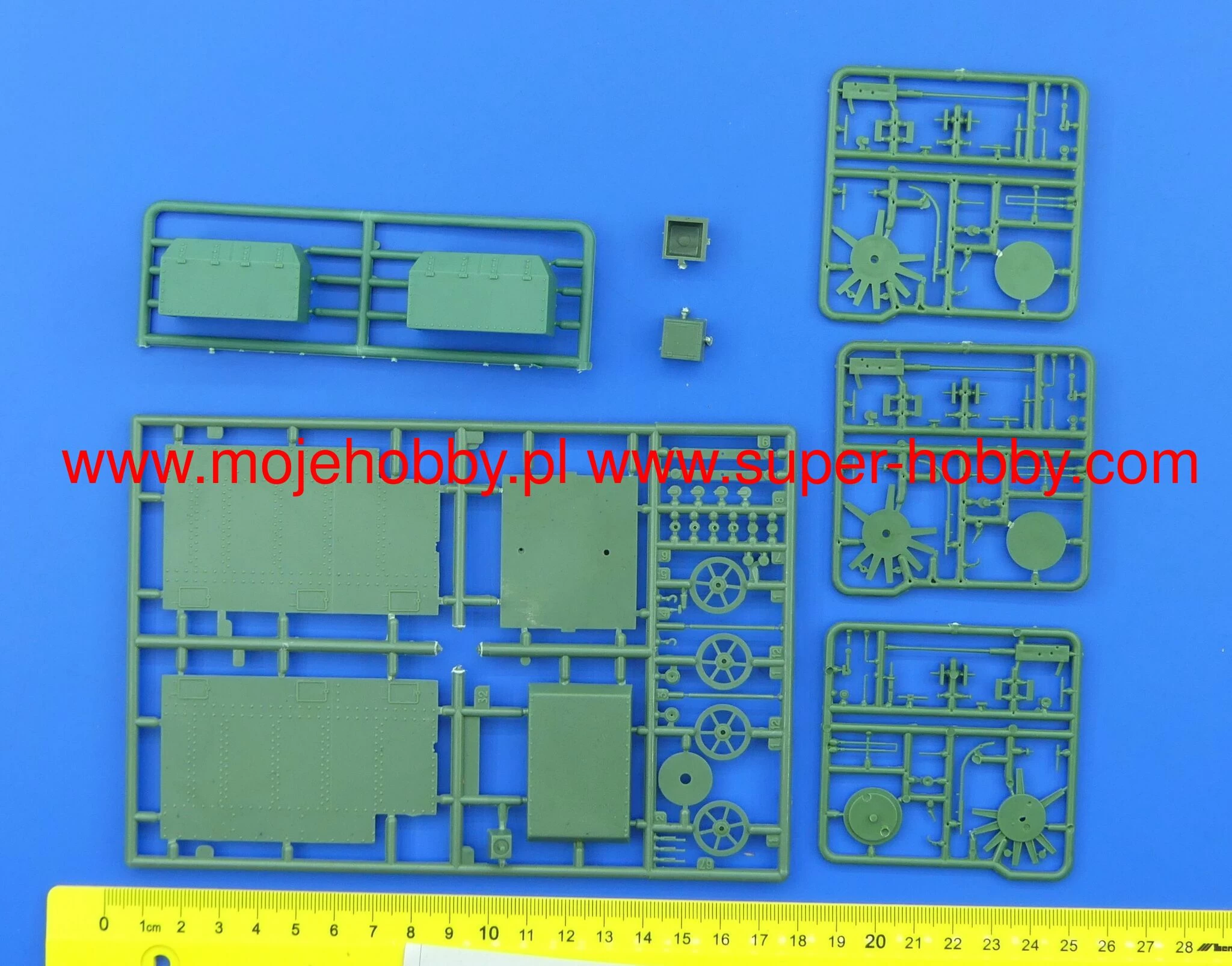 UM MT 696 Red Army Anti-Aircraft Armored Train Of The WWII 9 UM MT 696 Red Army Anti-Aircraft Armored Train Of The WWII - Image 9