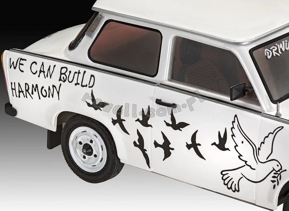 Revell 67713 Model Set Trabant 601S Builder's Choice 4 Revell 67713 Model Set Trabant 601S Builder's Choice - Image 4