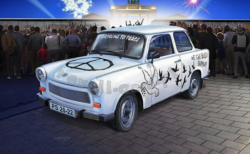 Revell 67713 Model Set Trabant 601S Builder's Choice 7 Revell 67713 Model Set Trabant 601S Builder's Choice - Image 7