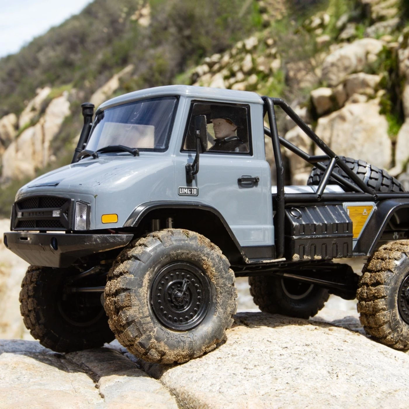 Axial SCX10 II UMG10 1/10 4WD Electric Kit 8 Axial SCX10 II UMG10 1/10 4WD Electric Kit - Image 8