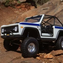 Axial SCX10 III Early Ford Bronco 1/10 Scale 4WD RTR Crawler, White 12 Axial SCX10 III Early Ford Bronco 1/10 Scale 4WD RTR Crawler, White -RemoteFun Toys Shop axial axi axi03014t2 04