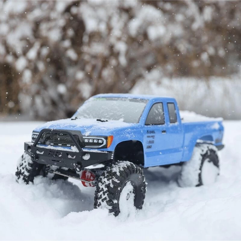 Axial SCX10 III Base Camp 1/10 4WD Brushed RTR Rock Crawler, Blue 2 Axial SCX10 III Base Camp 1/10 4WD Brushed RTR Rock Crawler, Blue - Image 2