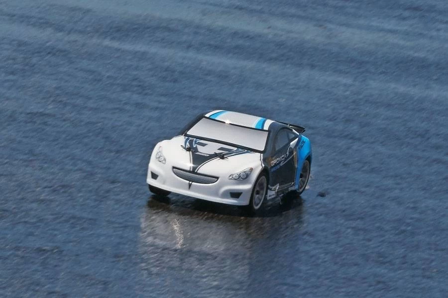 Dromida 1/18 Touring Car BL 2.4GHz RTR 9 Dromida 1/18 Touring Car BL 2.4GHz RTR - Image 9