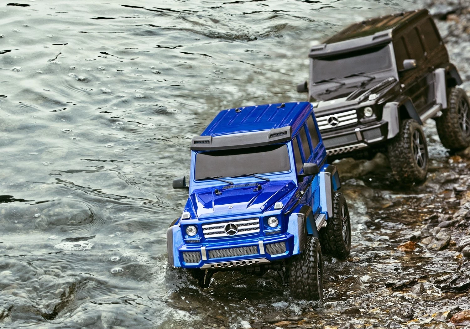 Traxxas TRX-4 Mercedes G 500 RTR 1/10 4WD RTR Crawler, Blue 7 Traxxas TRX-4 Mercedes G 500 RTR 1/10 4WD RTR Crawler, Blue - Image 7