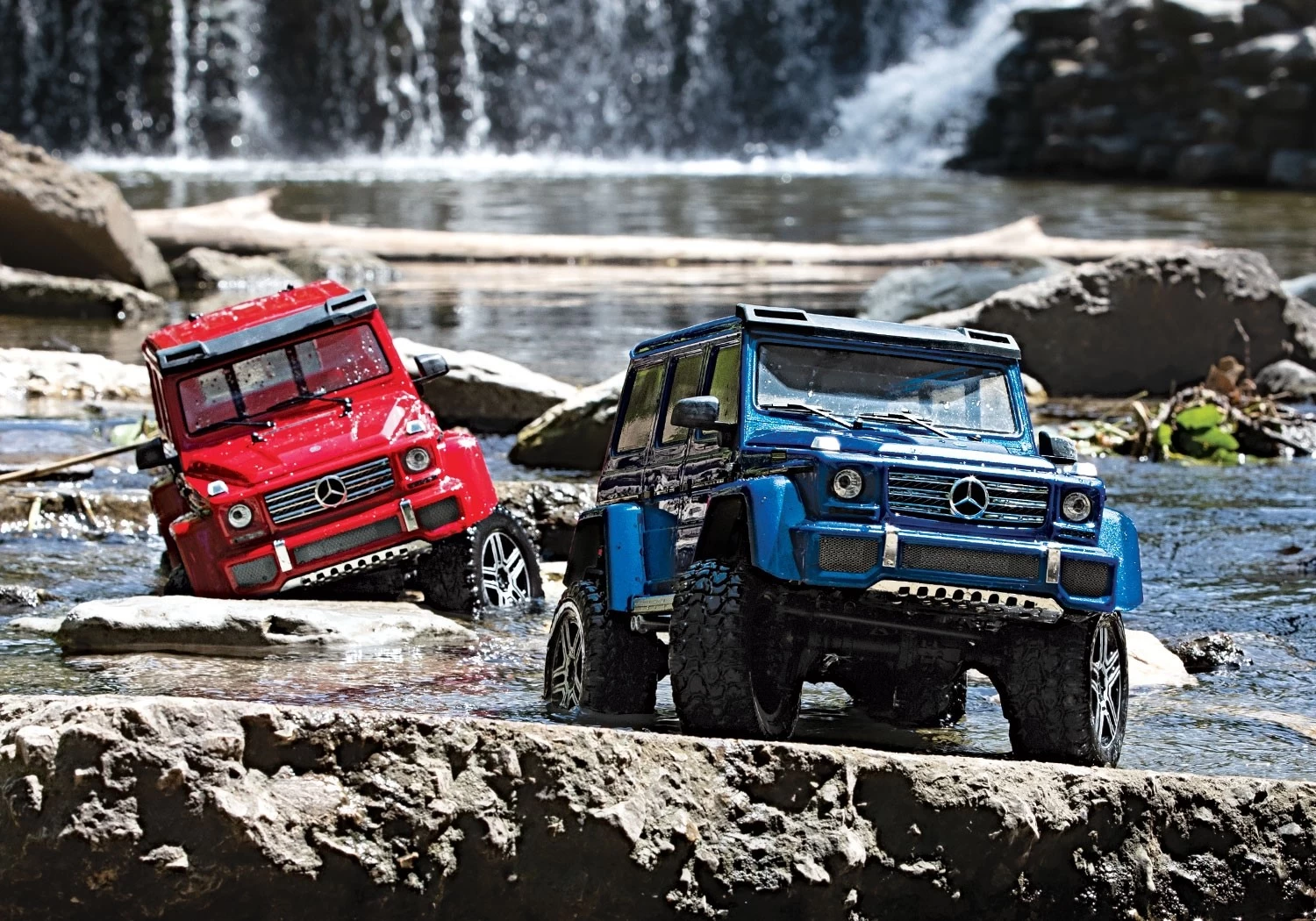 Traxxas TRX-4 Mercedes G 500 RTR 1/10 4WD RTR Crawler, Blue 10 Traxxas TRX-4 Mercedes G 500 RTR 1/10 4WD RTR Crawler, Blue - Image 10